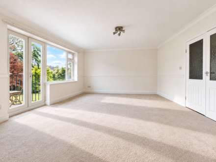 Coombe Dene, Bromley, Image 2