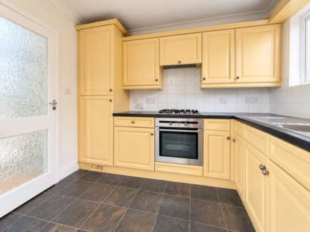 Coombe Dene, Bromley, Image 4