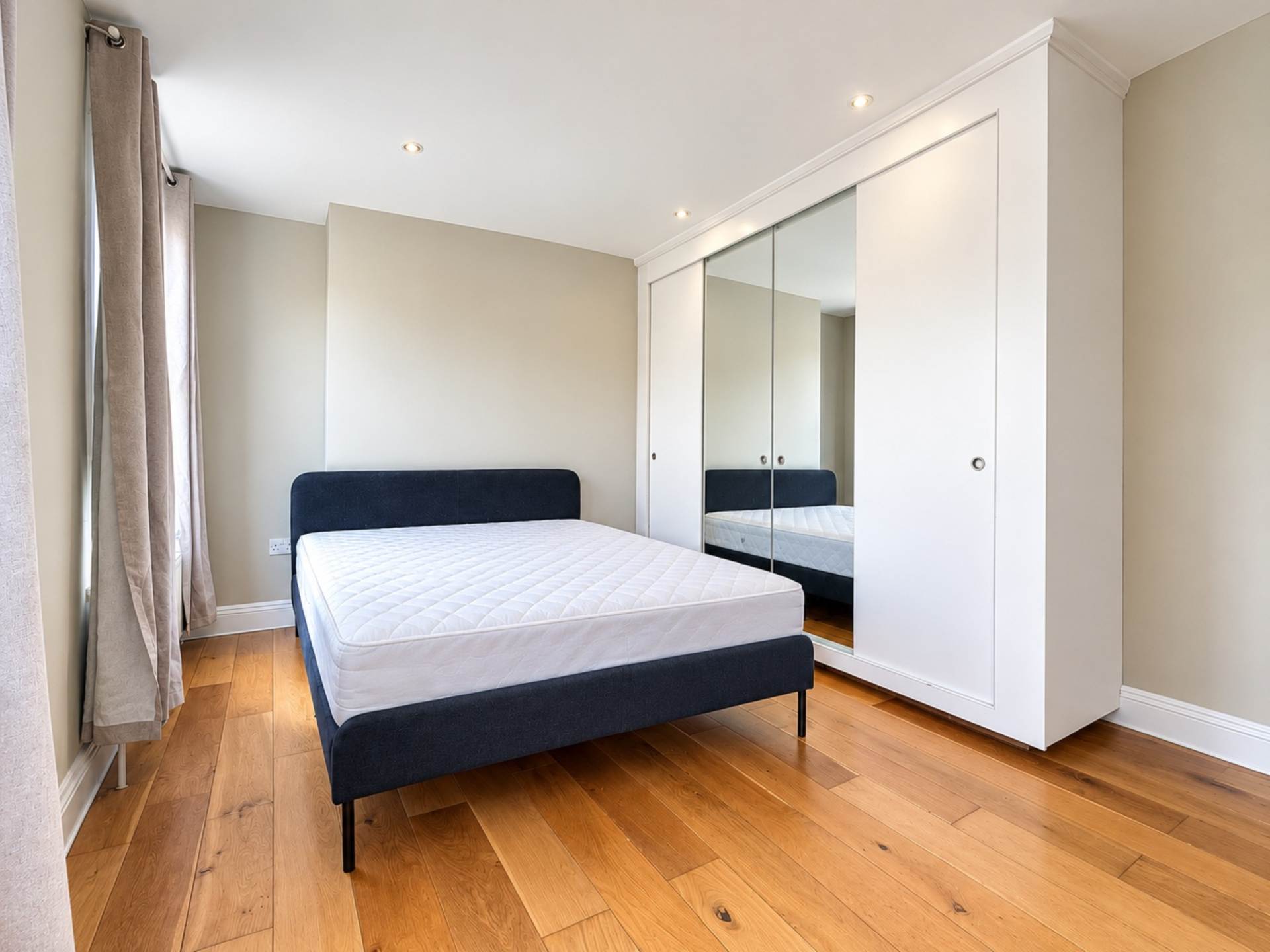 Northcote Road, London, Image 4