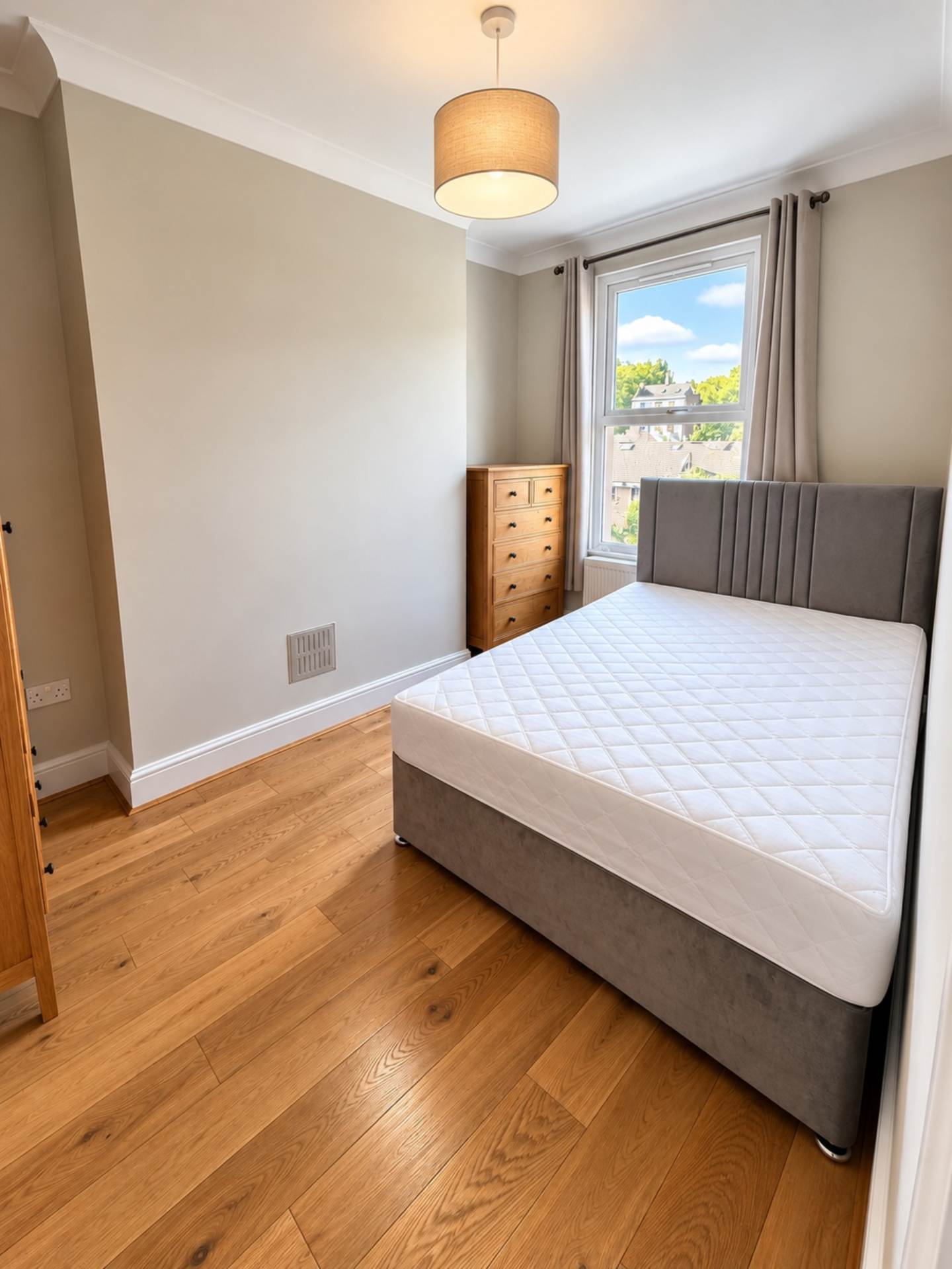Northcote Road, London, Image 5