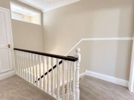 Northcote Road, London, Image 6
