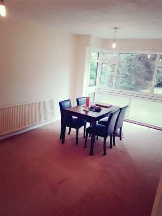 One bed ground floor flat on Widmore Road, BR1, Image 3