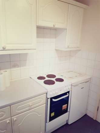 One bed ground floor flat on Widmore Road, BR1, Image 6