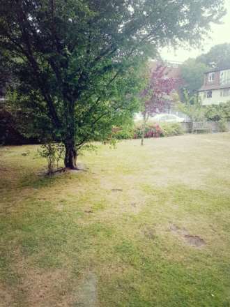 One bed ground floor flat on Widmore Road, BR1, Image 7