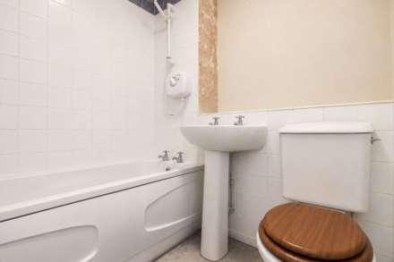 Upper Abbotts Hill, Aylesbury, Image 5