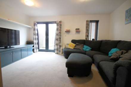 The Serpentine, Aylesbury, Image 9