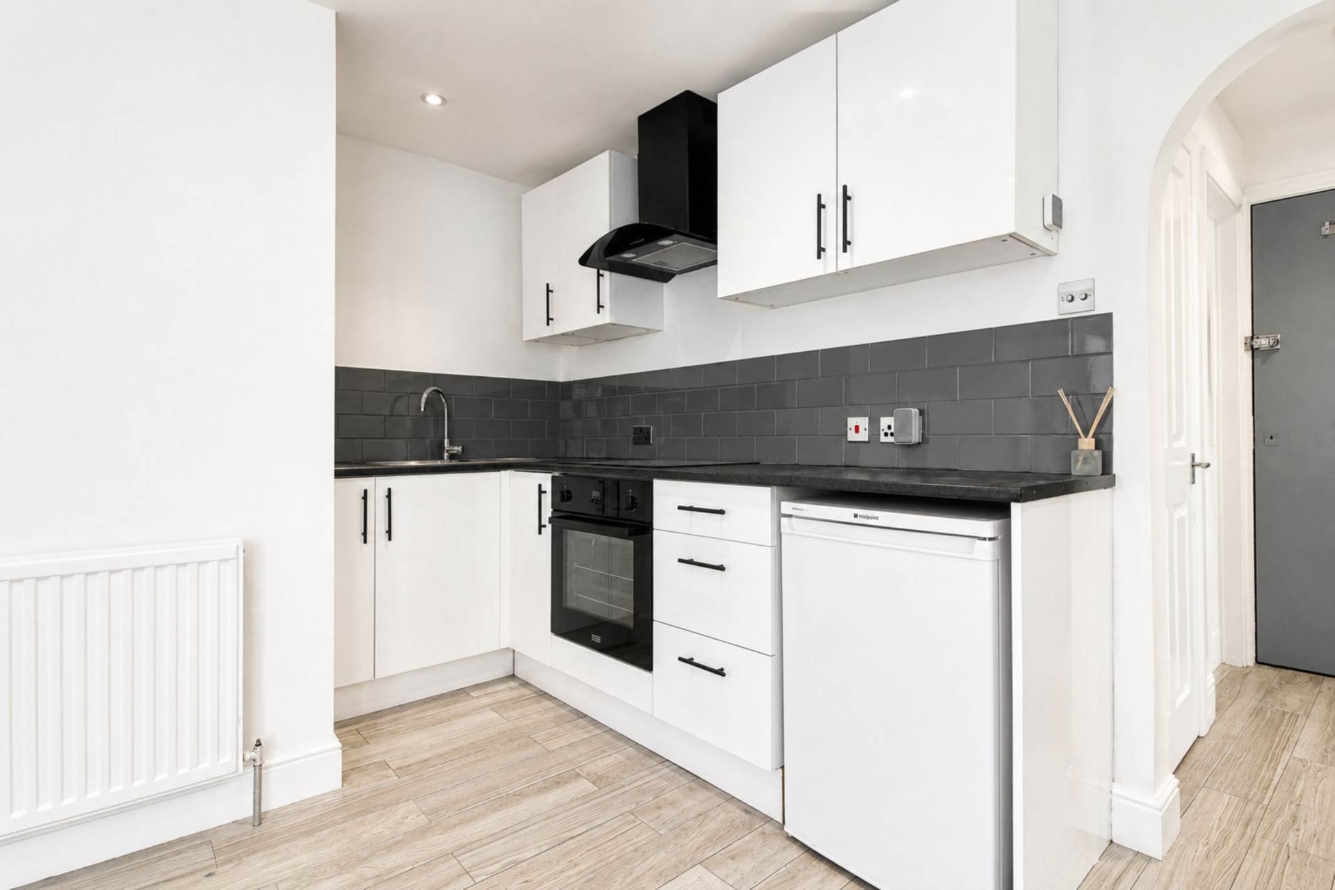 Weedon Court, Aylesbury, Image 2