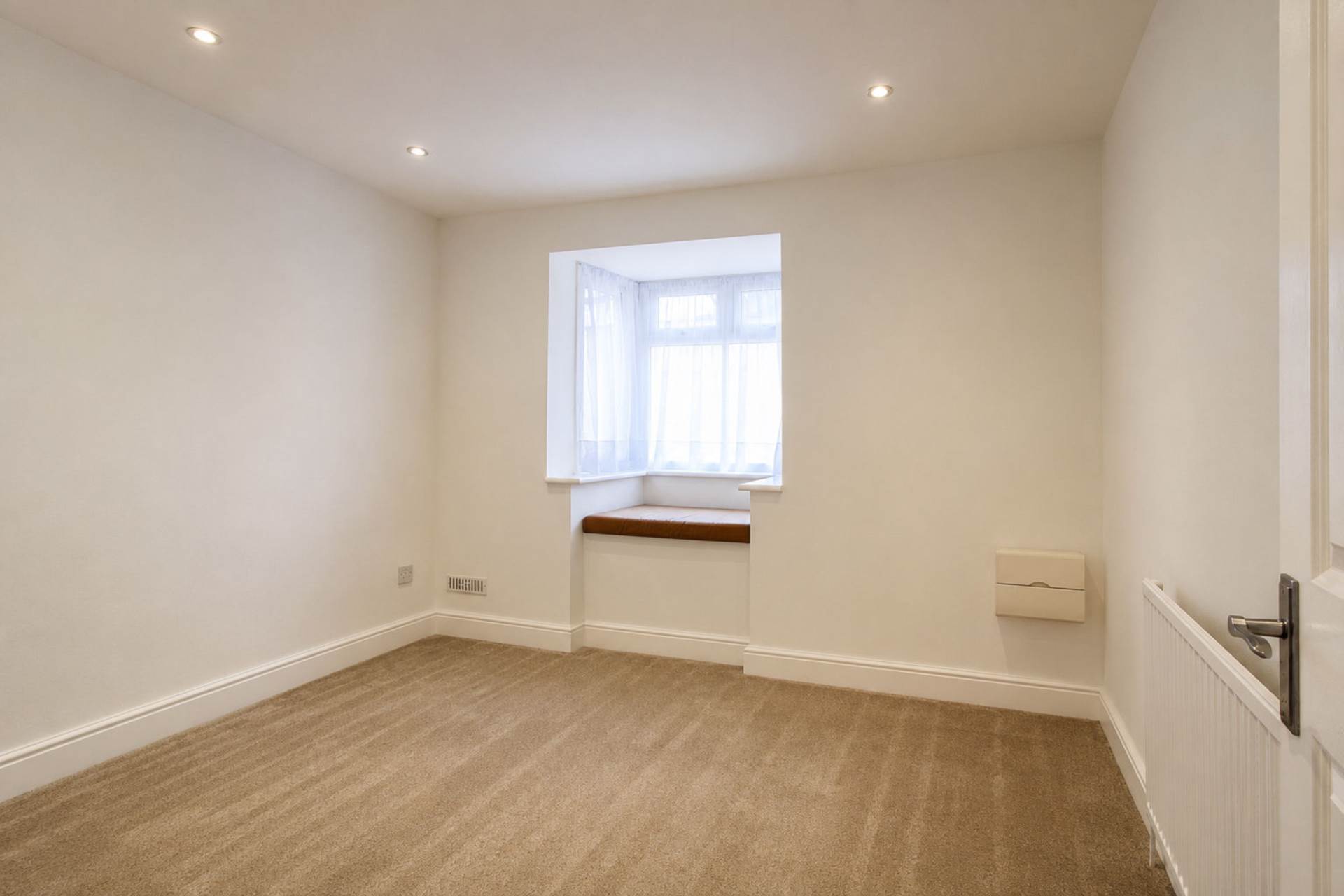Weedon Court, Aylesbury, Image 7