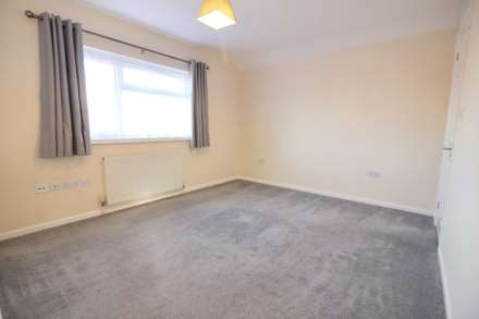 Meadowcroft, Aylesbury, Image 9