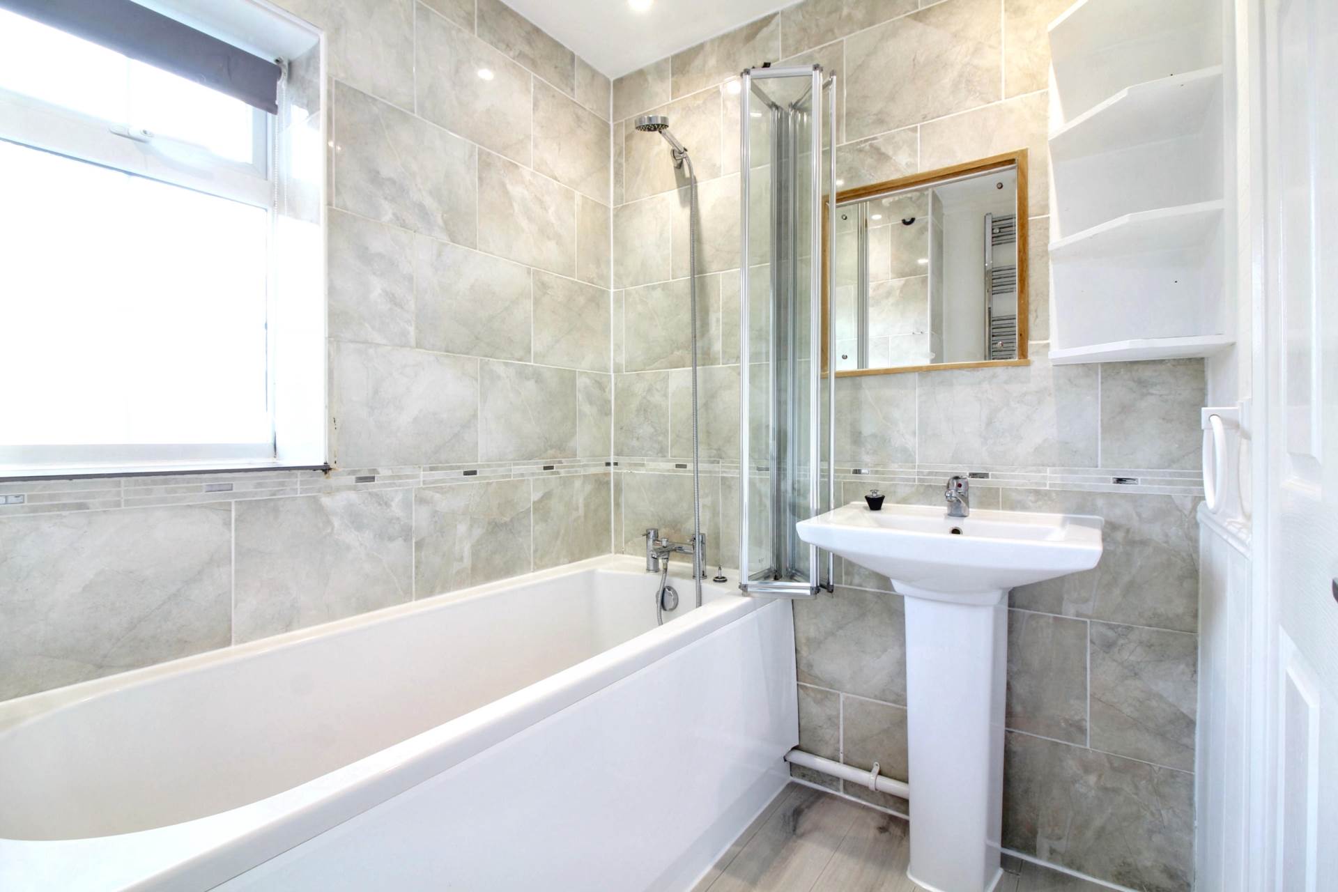 Thomson Walk, Aylesbury, Image 8