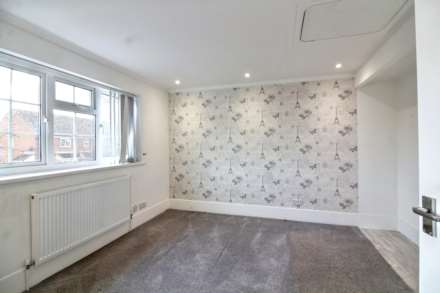 Thomson Walk, Aylesbury, Image 7