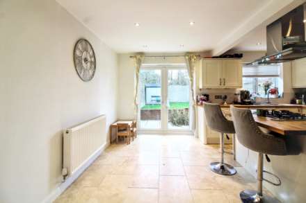 Holly Drive, Aylesbury, Image 10