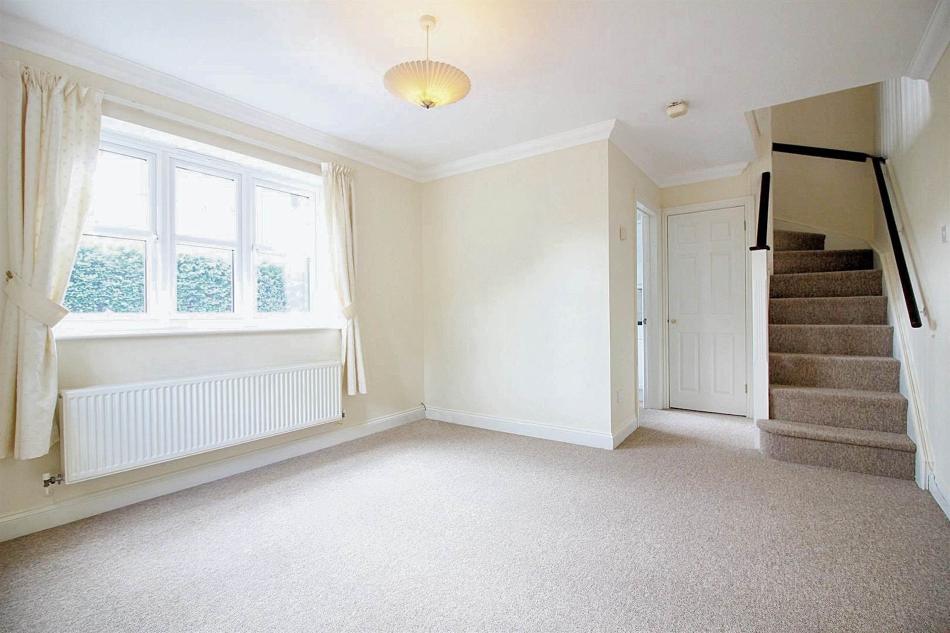 Holly Drive, Aylesbury, Image 2