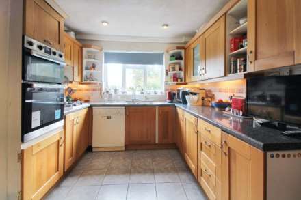 Aylesbury Road, Bierton, Image 4
