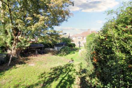 Aylesbury Road, Bierton, Image 7