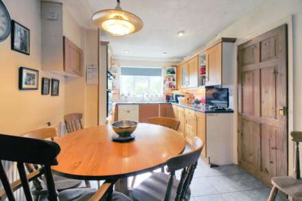 Aylesbury Road, Bierton, Image 9
