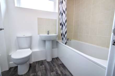 Batchelor Close, Aylesbury, Image 5