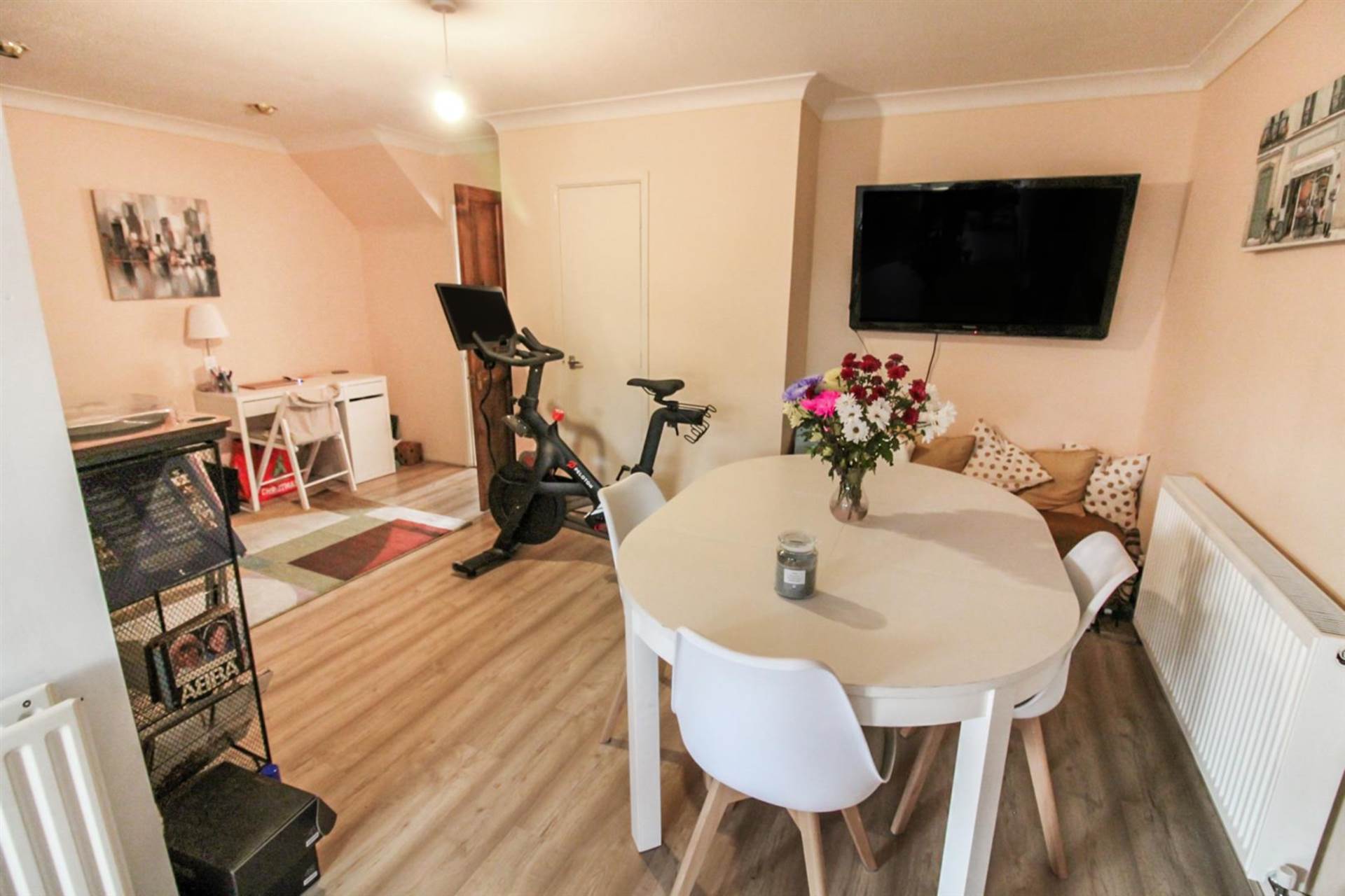 Carey Close, Aylesbury, Image 6