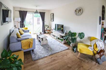 Grenville Green, Aylesbury, Image 3