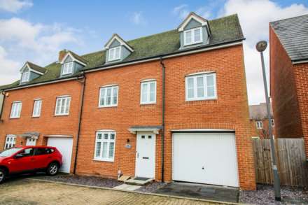 Property For Rent Brimstone Lane, Aylesbury