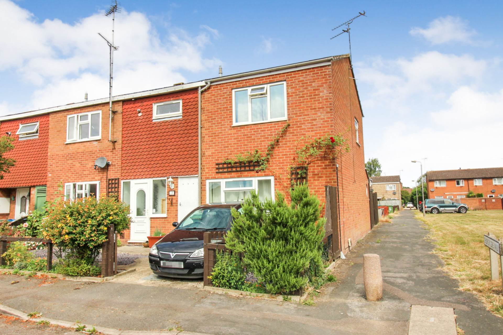 Churchmere Walk, Aylesbury, Image 1