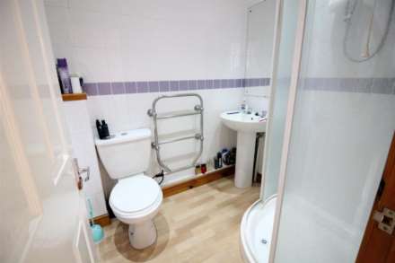 Churchmere Walk, Aylesbury, Image 5