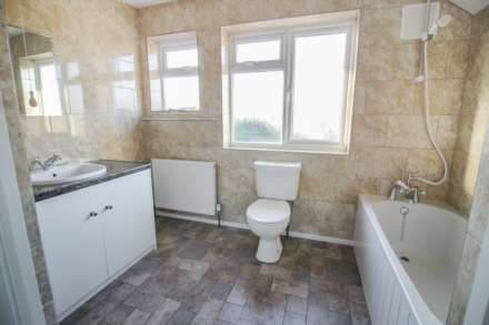 Wendover Way, Aylesbury, Image 12