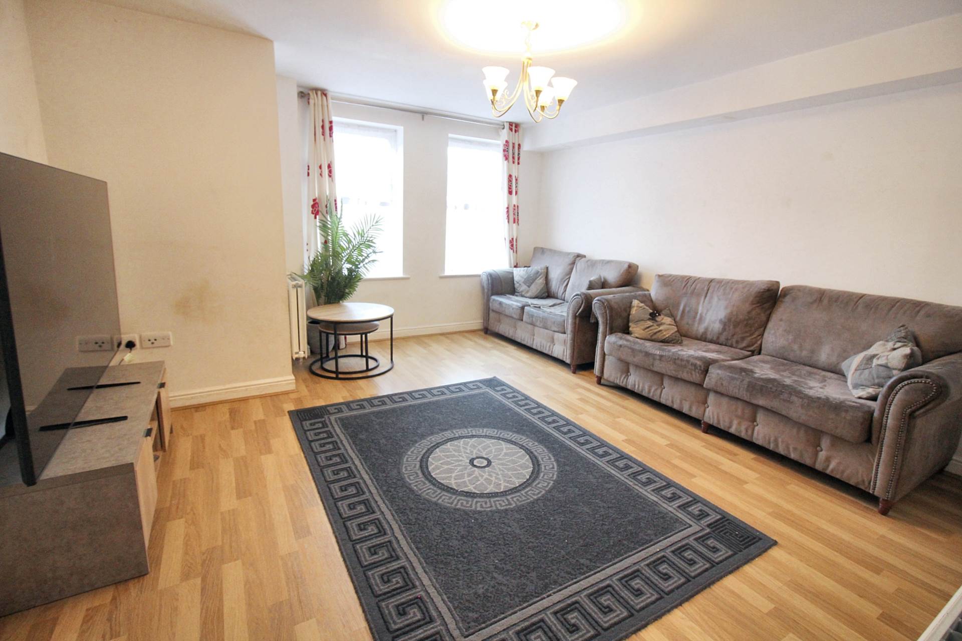 Florey Gardens, Aylesbury, Image 3