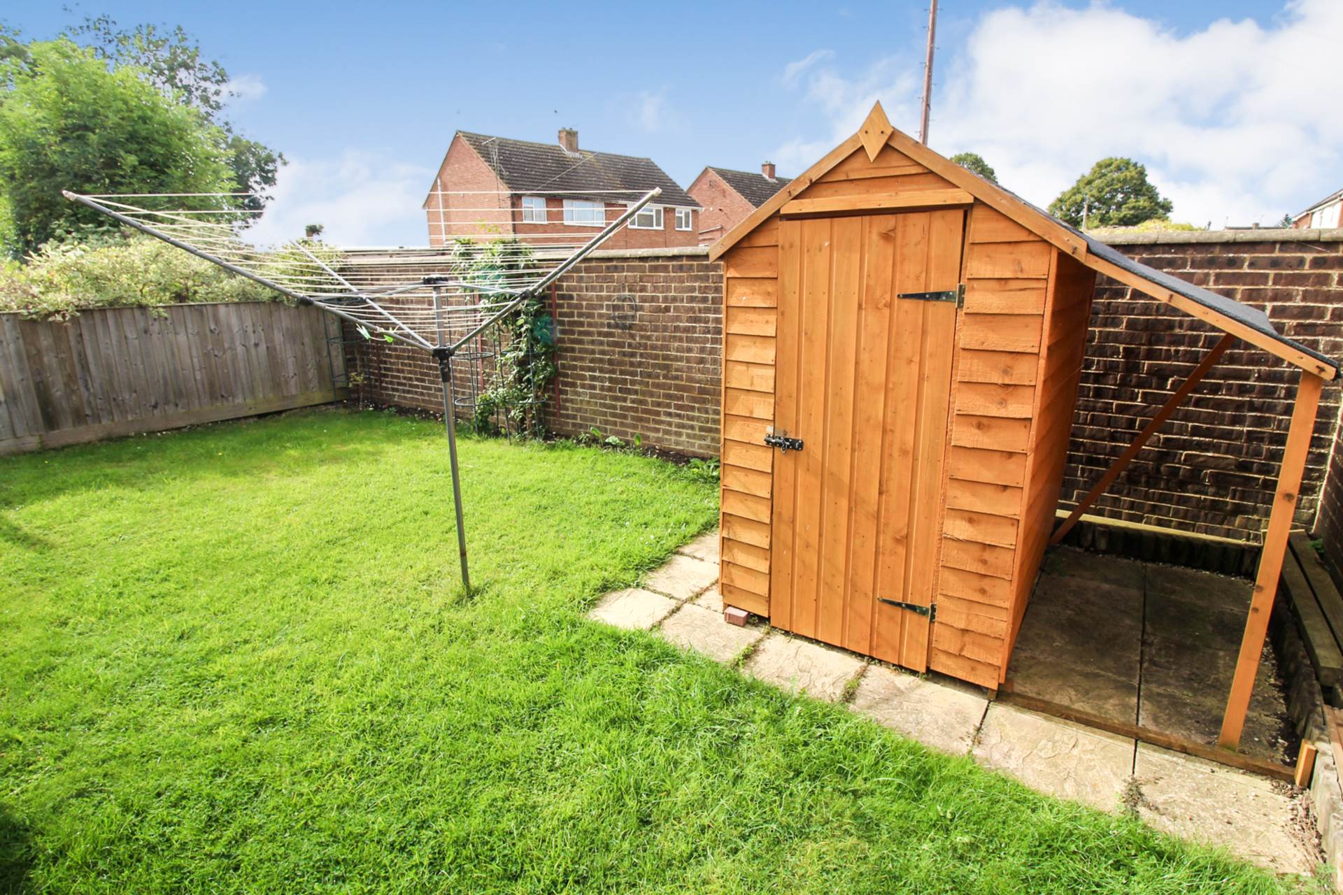 Hulbert End, Aylesbury, Image 2