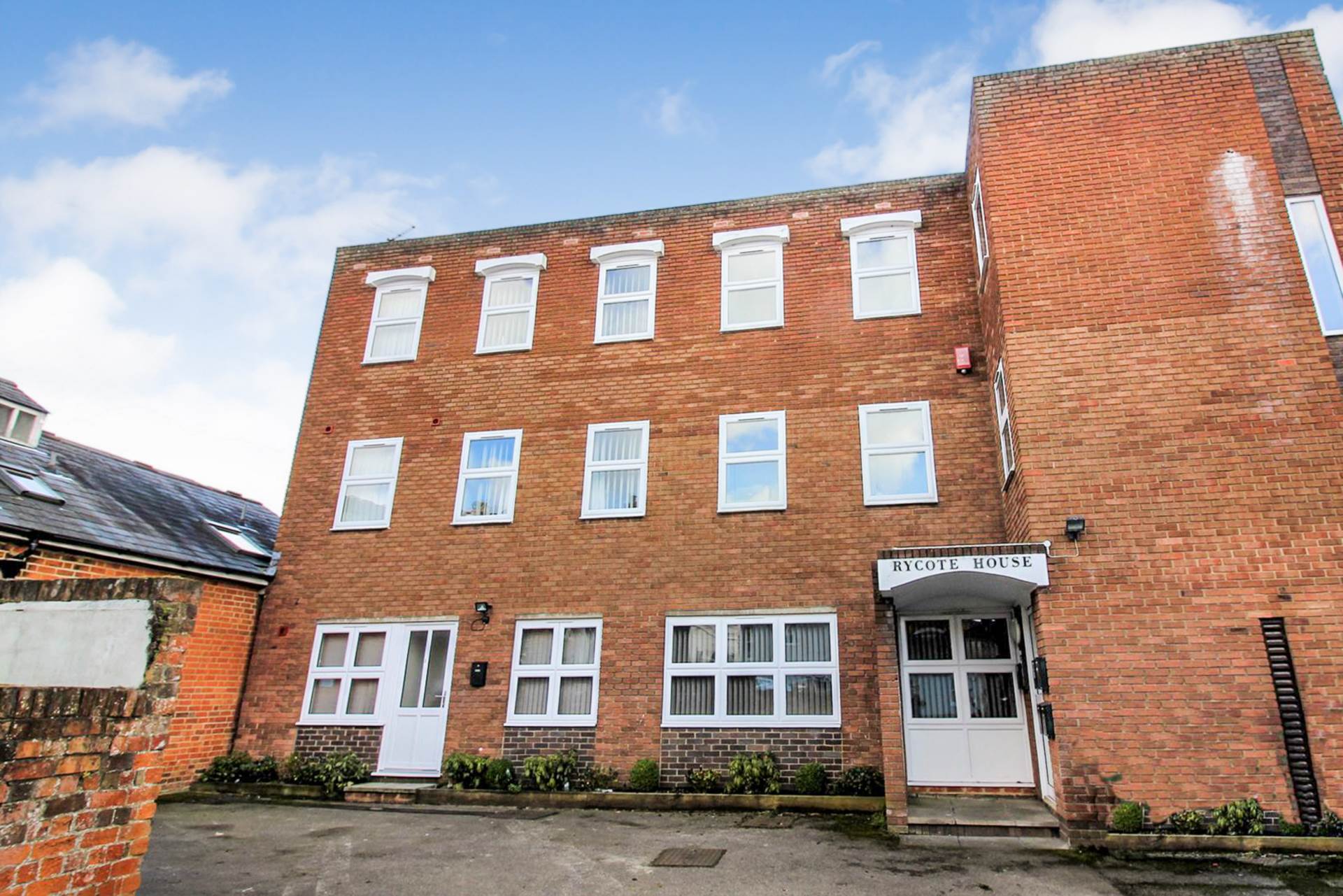 Rycote House, 6 Temple Square, Image 1