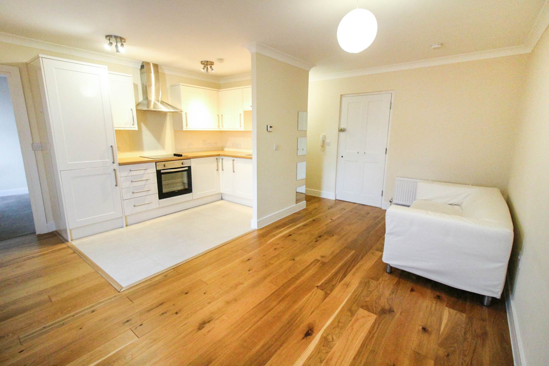 Rycote House, 6 Temple Square, Image 2