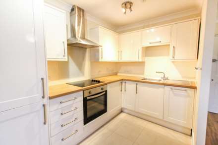 Rycote House, 6 Temple Square, Image 3