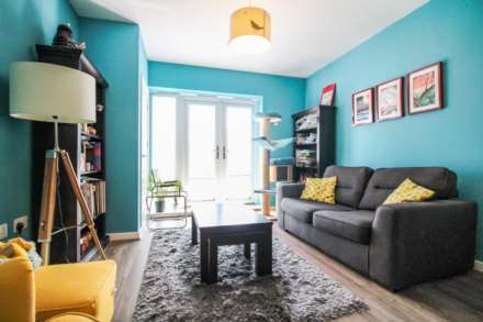 Brooks Mews, Aylesbury, Image 4