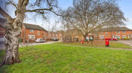 Juniper Drive, Weston Turville, Image 8