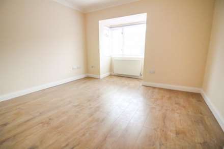 First Floor Flat, 2 St. Johns Street, Image 3