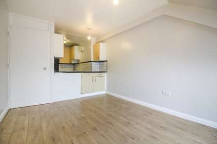 Enid Blyton House, Wycliffe End, Image 3