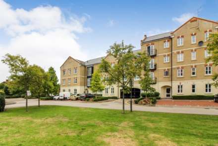 Masters House, Aylesbury, Image 1