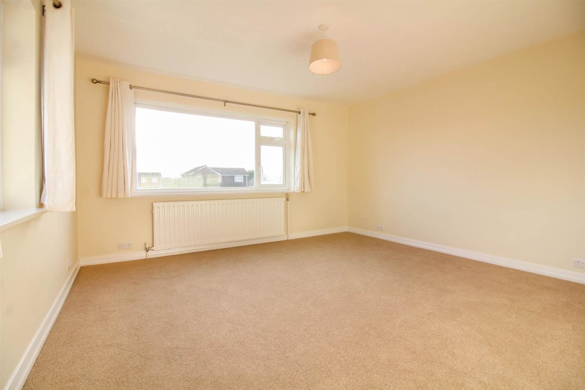 Camborne Avenue, Aylesbury, Image 13