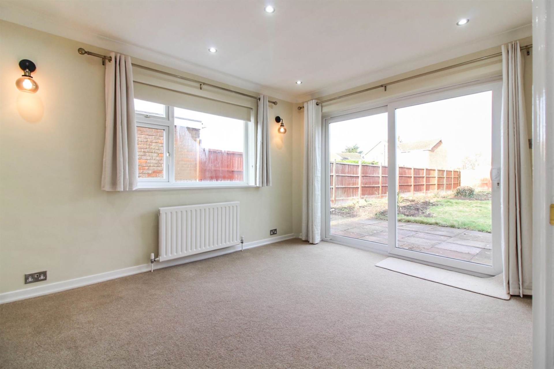 Camborne Avenue, Aylesbury, Image 6