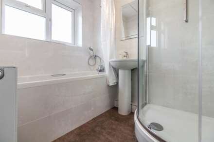 Camborne Avenue, Aylesbury, Image 12