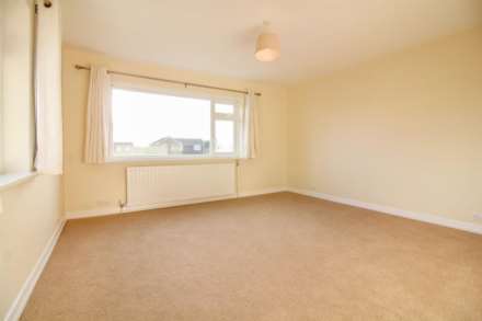 Camborne Avenue, Aylesbury, Image 13