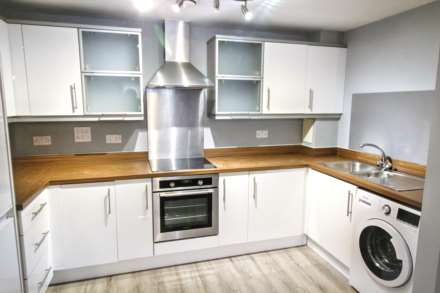 Close to town centre, Aylesbury, Image 3