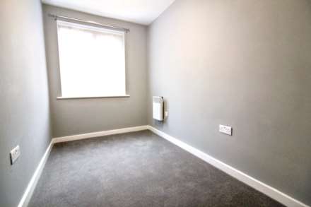 Close to town centre, Aylesbury, Image 6