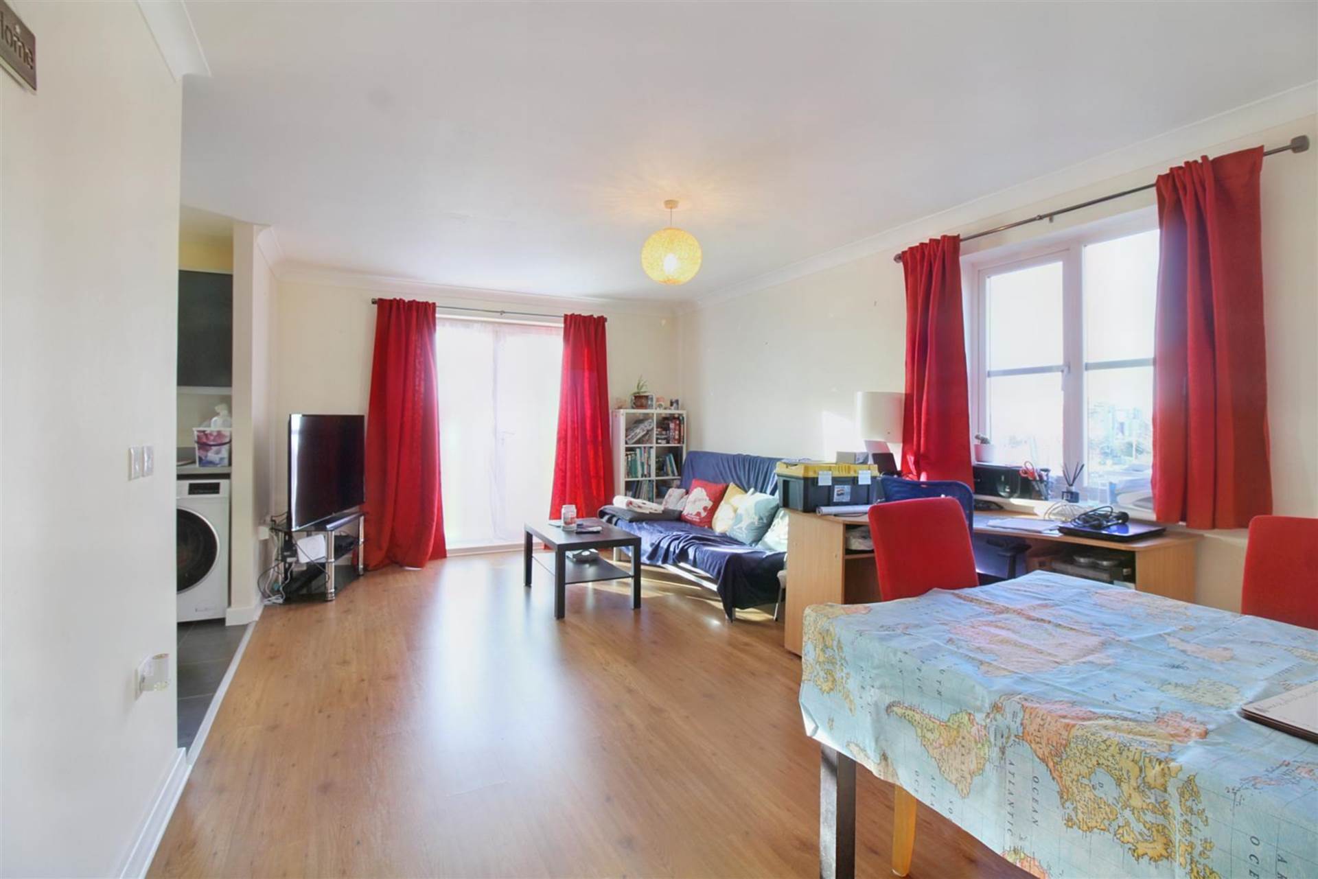 Viridian Square, Aylesbury, Image 6