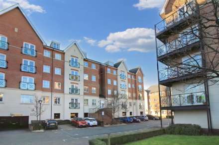 Viridian Square, Aylesbury, Image 5