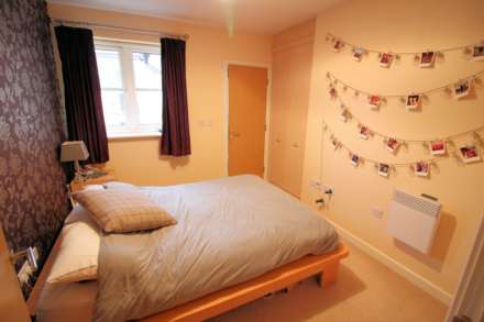 Viridian Square, Aylesbury, Image 4