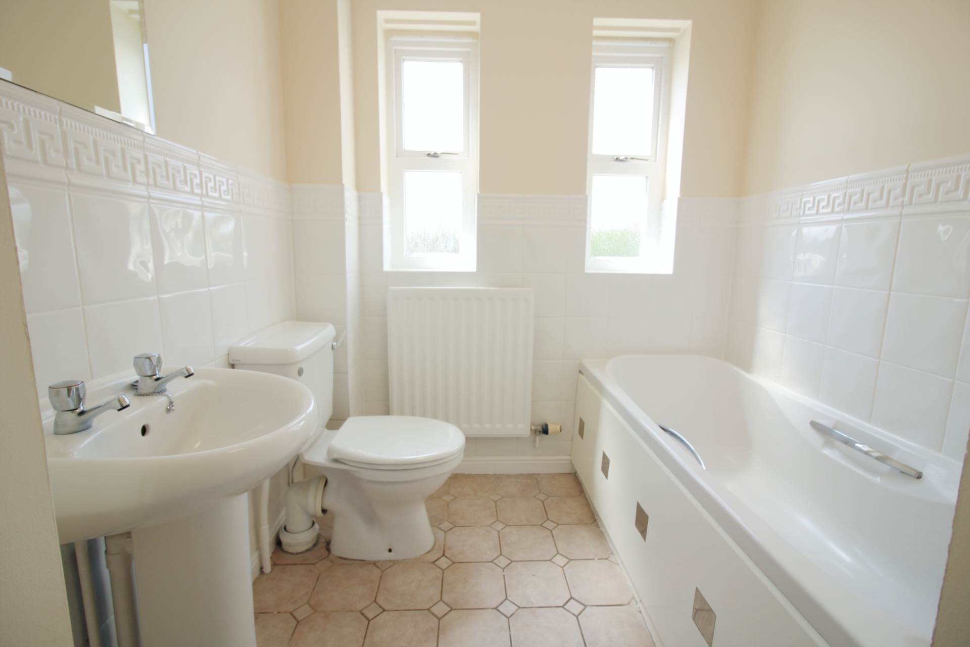 Monks Path, Aylesbury, Image 11