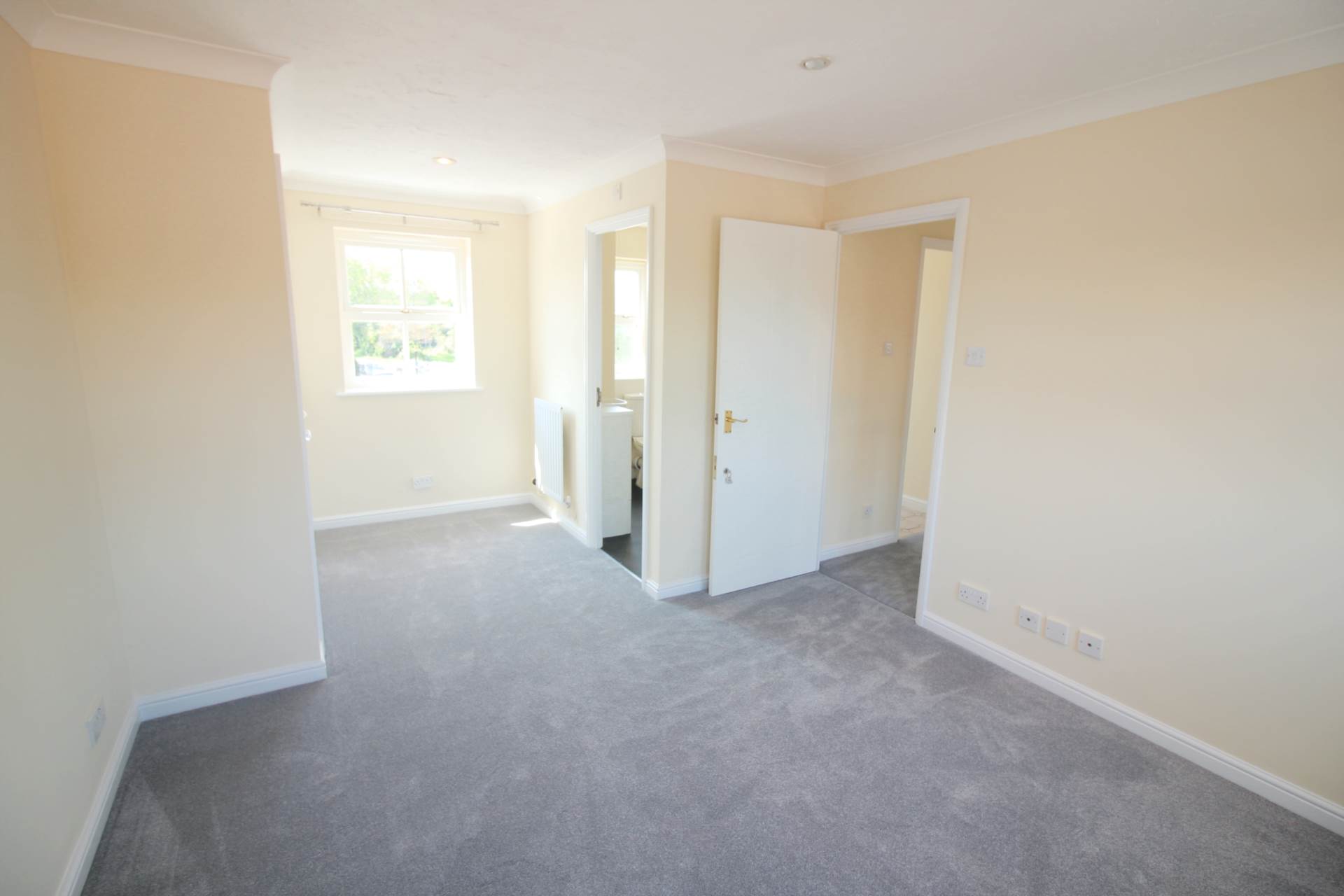 Monks Path, Aylesbury, Image 7