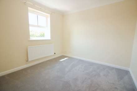 Monks Path, Aylesbury, Image 10