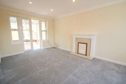 Monks Path, Aylesbury, Image 2